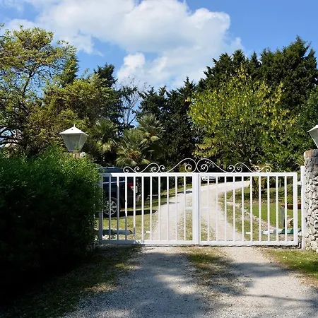 Ghirardelli Bed & Breakfast 3*