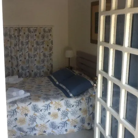 Ghirardelli Bed & Breakfast